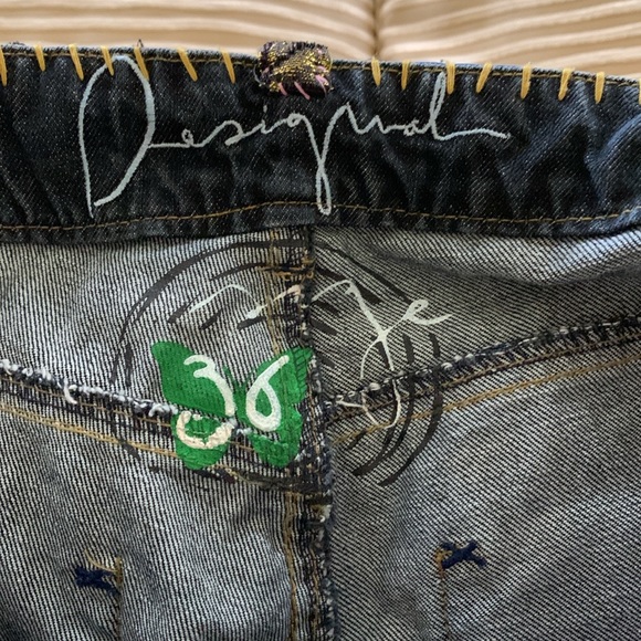 Desigual Designer Jeans with lots of style and color.- front side zipper- button - Picture 9 of 12